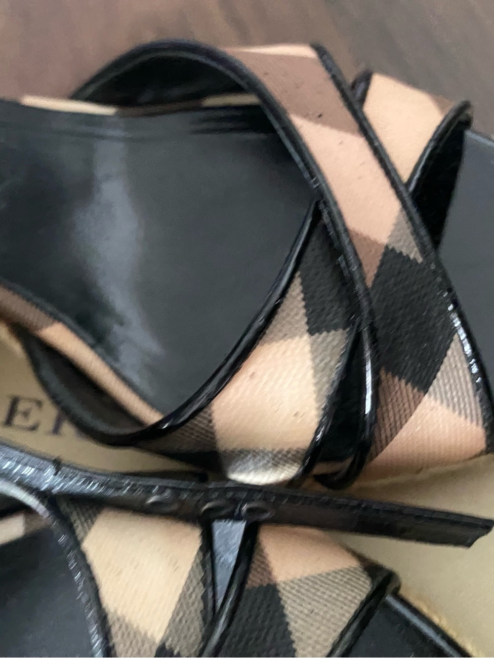 Burberry Black and Beige Check Patent Leather Slingback Heels - Picture 4 of 7
